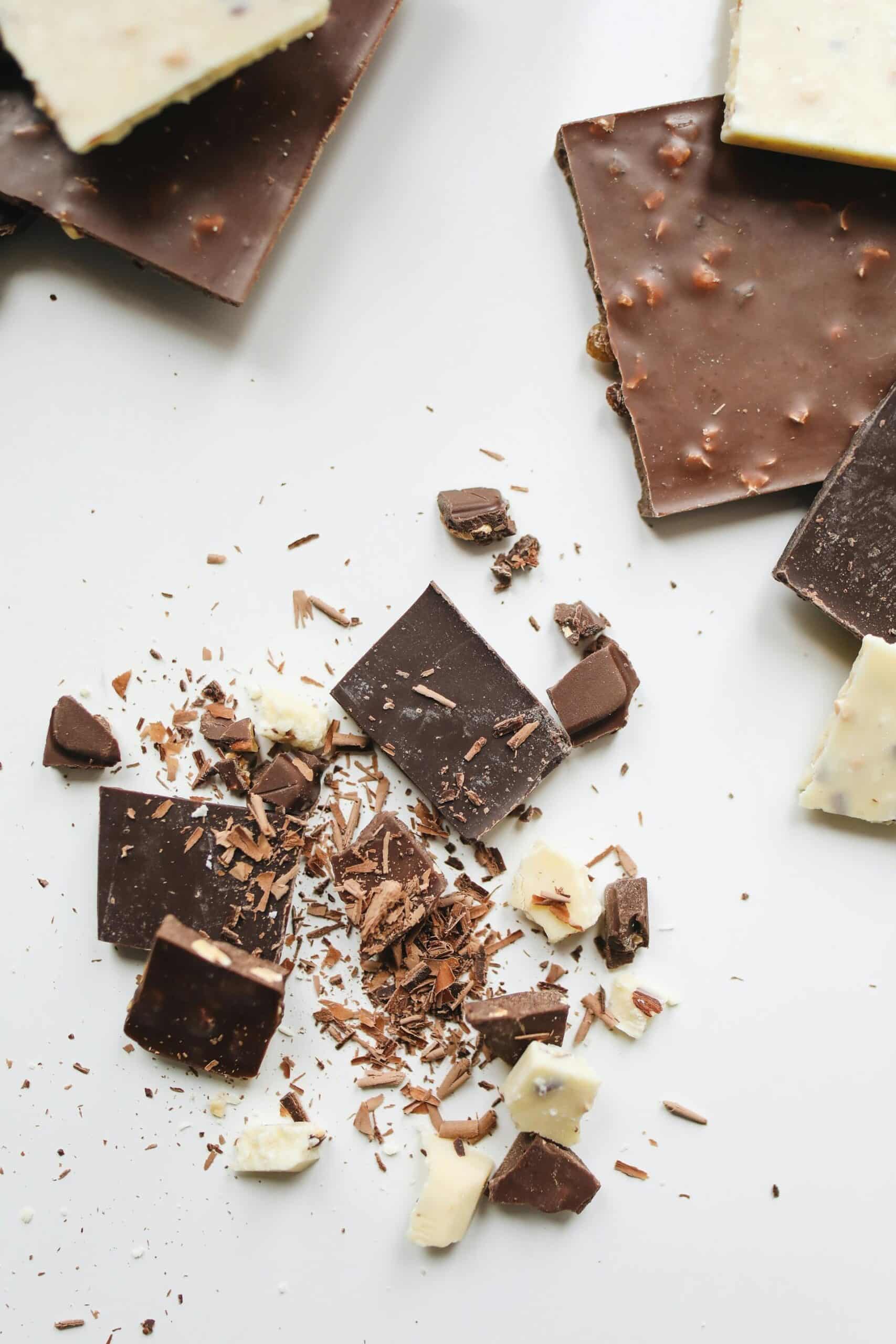 Les ingrédients secrets du chocolat blanc : sucres, matières grasses et pièges gourmands